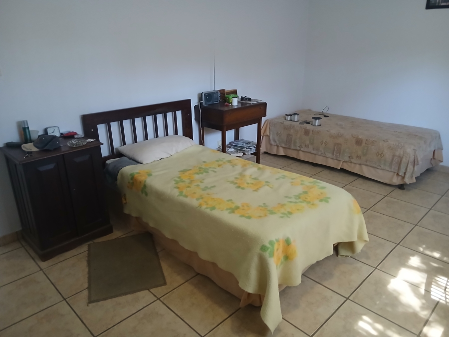 4 Bedroom Property for Sale in Marshstrand Eastern Cape